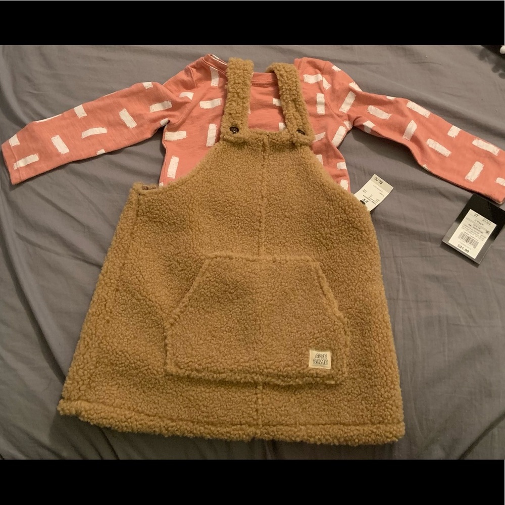 Art class NWT 2t